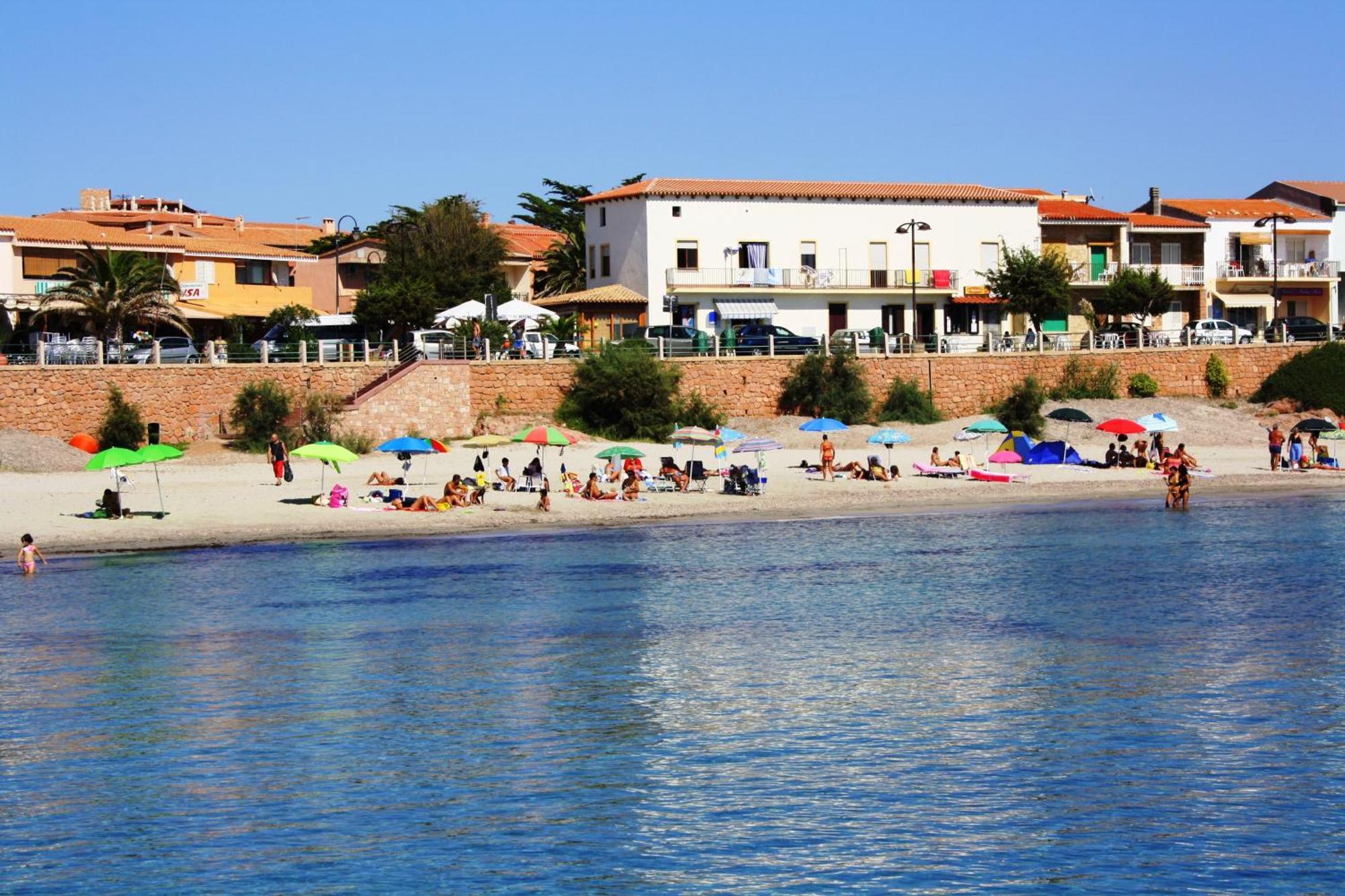 Appartamenti Ideal Isola Rossa Esterno foto