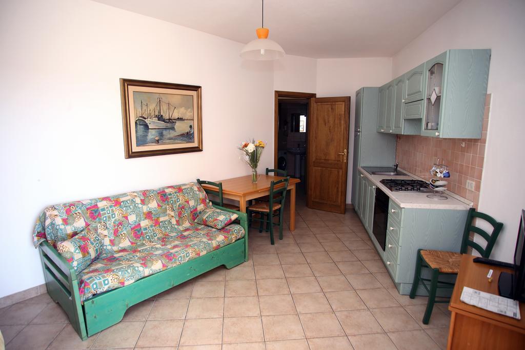 Appartamenti Ideal Isola Rossa Esterno foto